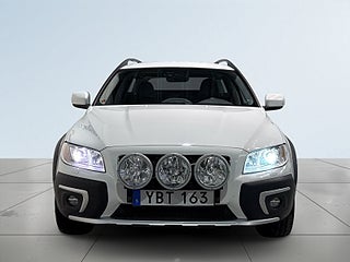 Volvo XC70 D4 AWD Classic Summum Drag Dvärm LED-ramp Skinn GPS SoV – bild 2