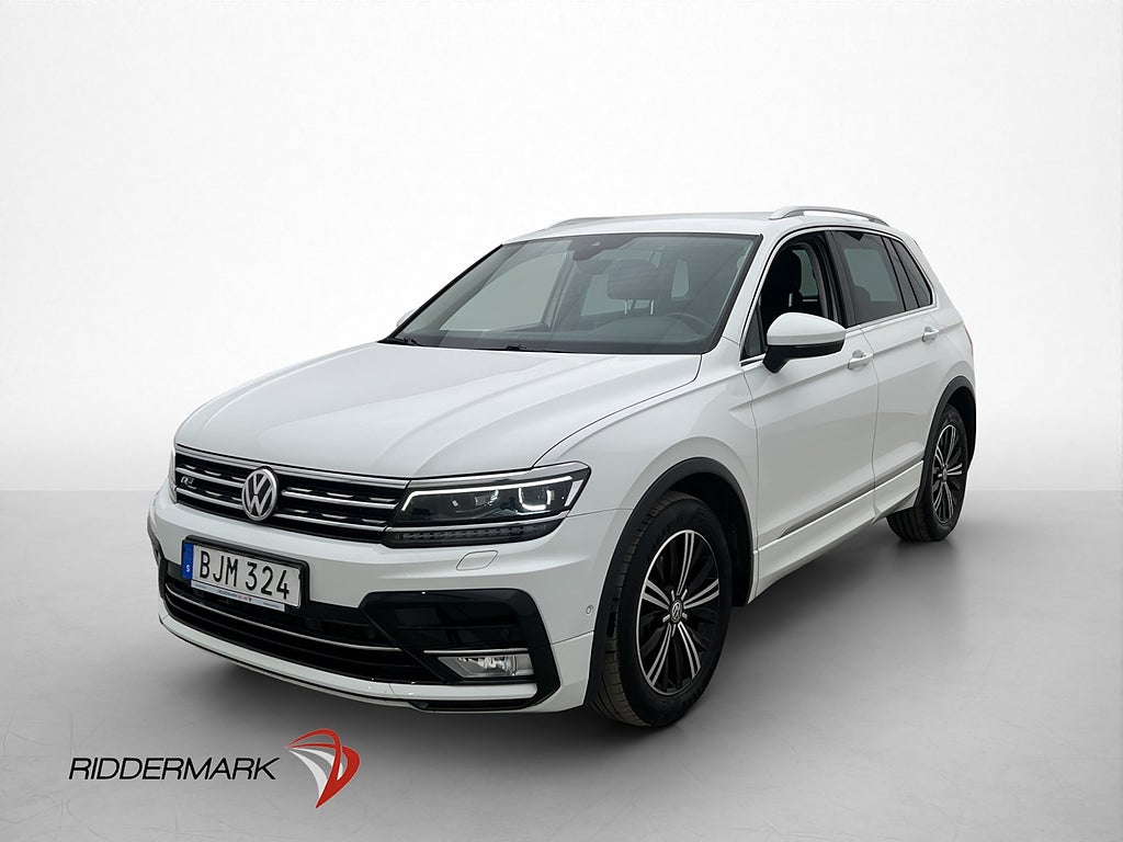 Volkswagen Tiguan TDI 4Motion R-Line Dragkrok Cockpit Kamera