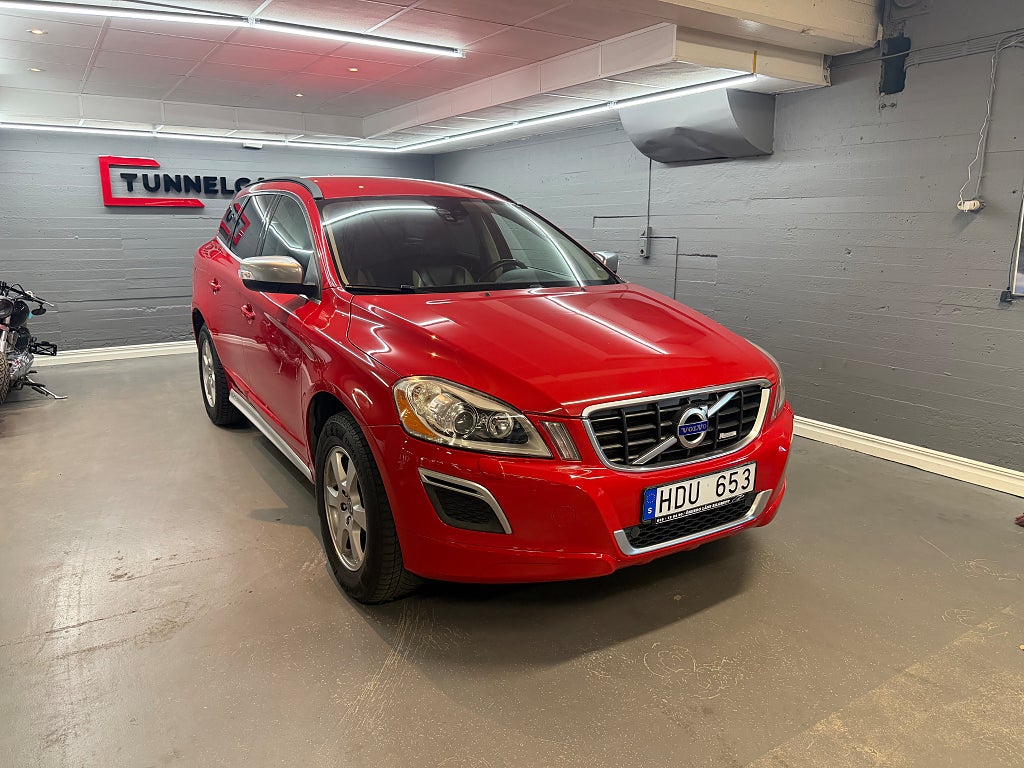 Volvo XC60 D5 AWD R-Design Dragkrok Ny Kamrem Ny servad