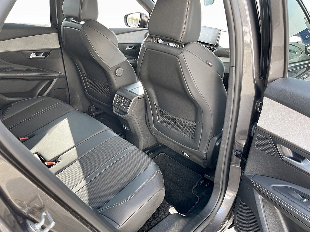 Bild på Peugeot 3008 GT Black Pack 1.2 PT 130hk Aut - B-KAMERA, CARPLAY