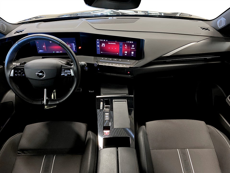 Bild på Opel Astra ST GS 1.2 PT 130hk Aut B-KAMERA NAV CARPLAY