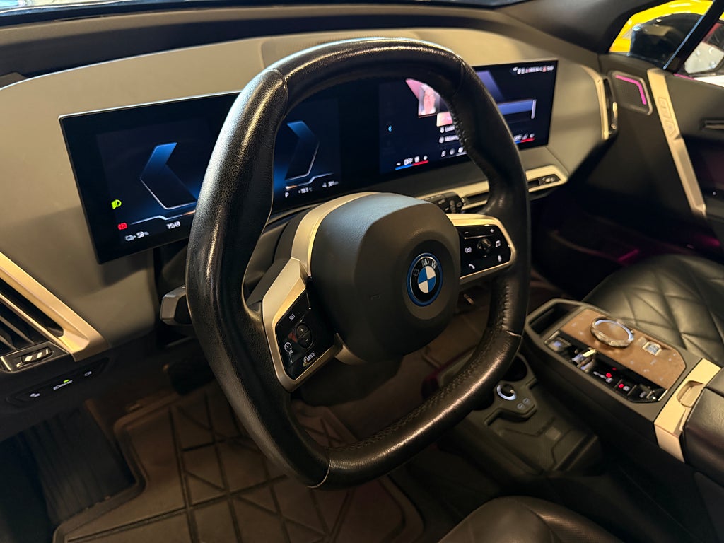 BMW iX 2024 - miniatyr 12