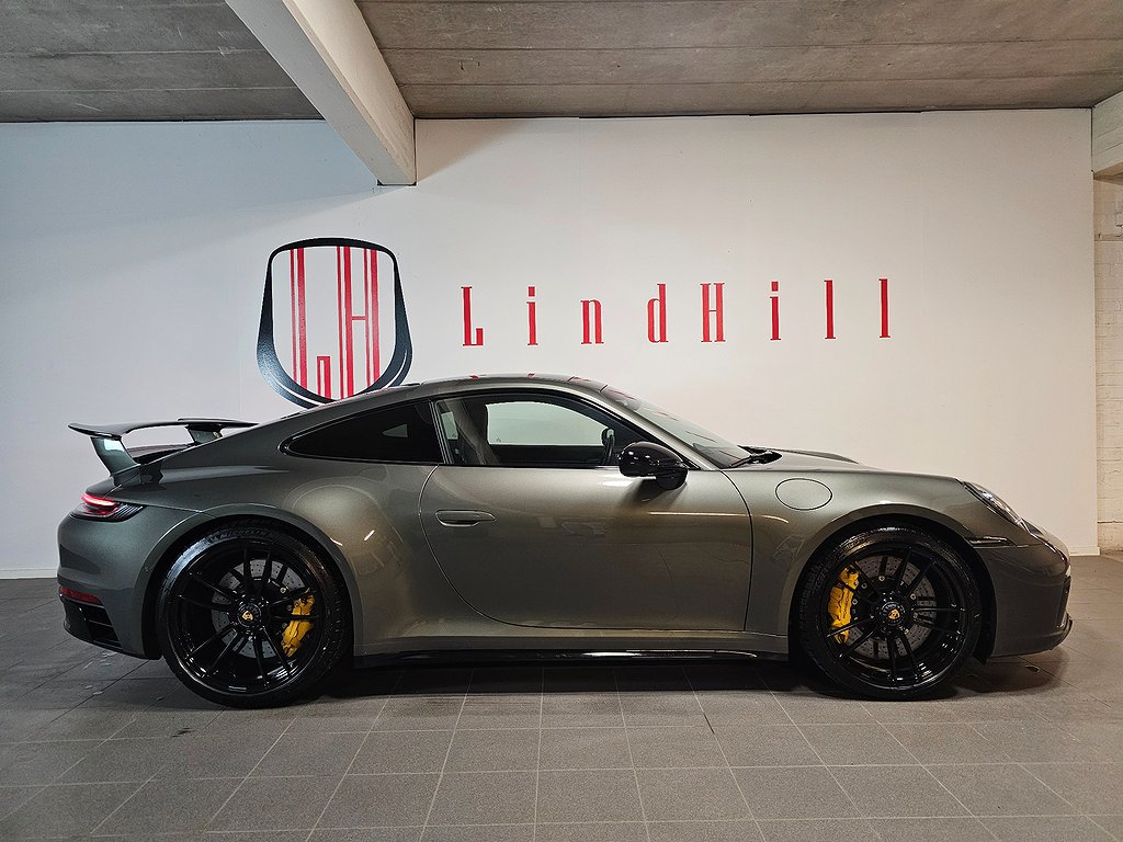 Porsche 911 Carrera 4 GTS EXTRA UTR 700.000KR VAT/MOMS/LEASBAR 