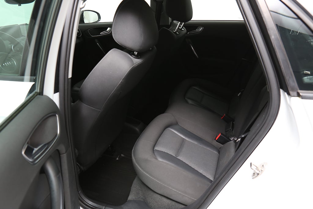 Audi A1 1,6 TDI S Tronic Sport Edition Sportback 2013