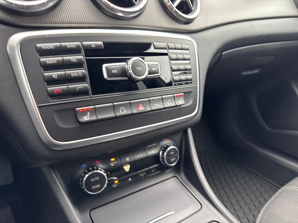 Mercedes-Benz CLA220 220 CDI 170hk Automat Urban Line Kamera 1224kr/månaden 2015, bild 13