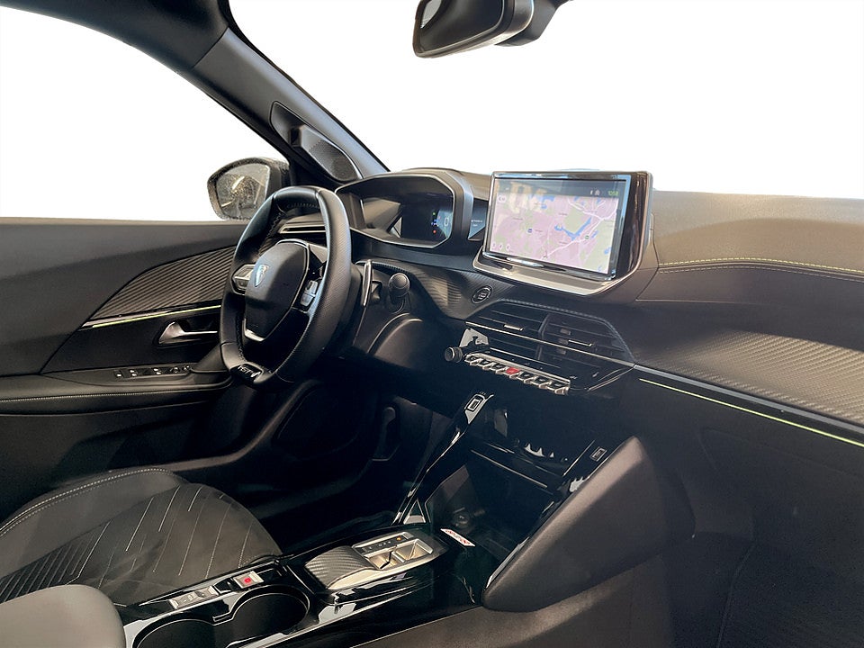 Bild på Peugeot 2008 GT 1.2 PT 130hk Aut B-KAMERA NAVI