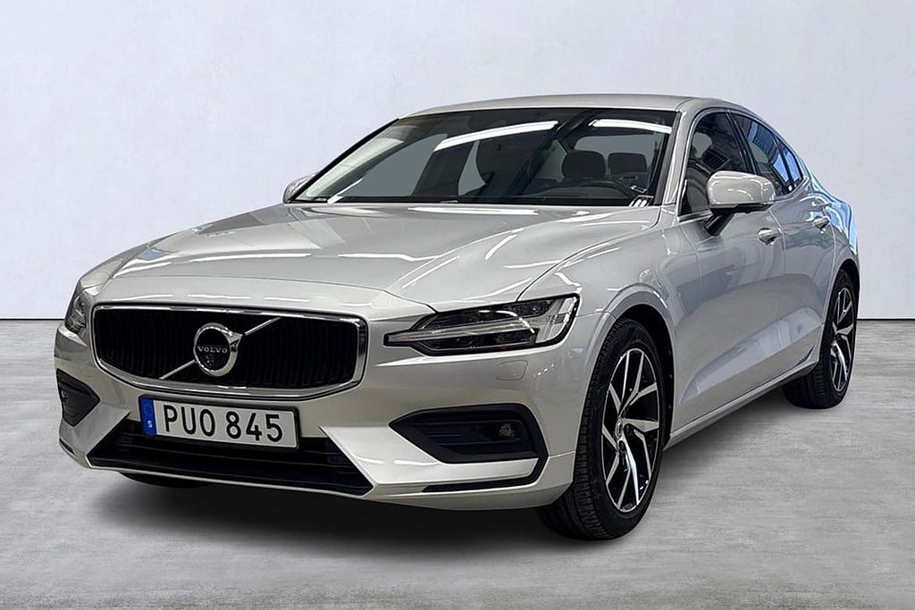 Volvo S60 T4 Momentum Advanced Edition