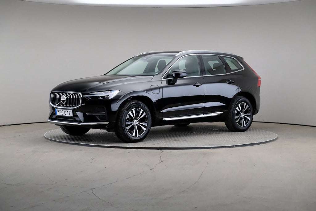 Volvo XC60 Recharge T6 350hk AWD Core Edition Pano Drag