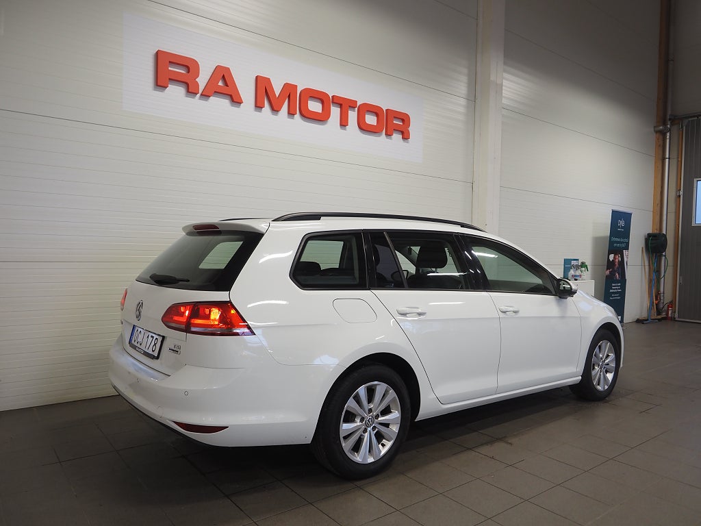 Volkswagen Golf Sportscombi 1.2 TSI 110hk Parkeringssensorer 2017