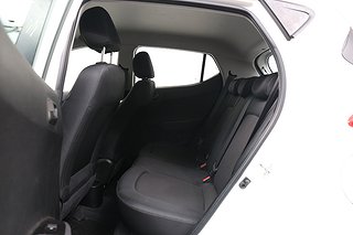 Halvkombi Hyundai i10 18 av 19