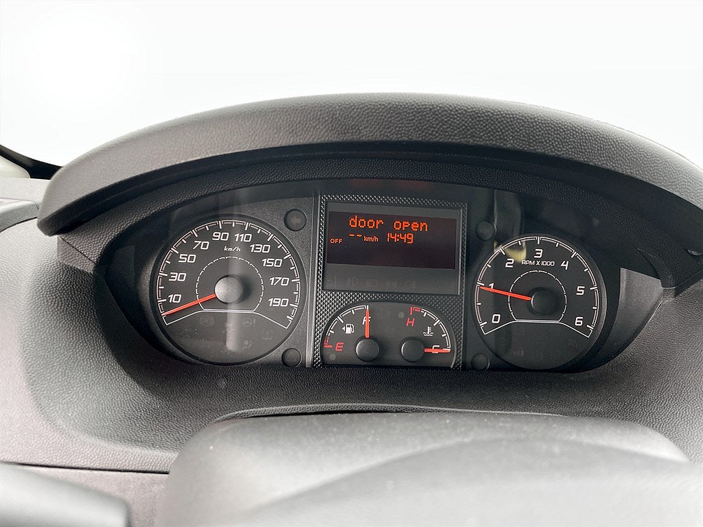 Bild på Peugeot Boxer PRO+ 335 2.2 BHDi 145hk L3H2 - DRAG, B-KAMERA