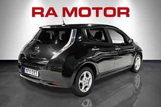 Halvkombi Nissan Leaf 4 av 23