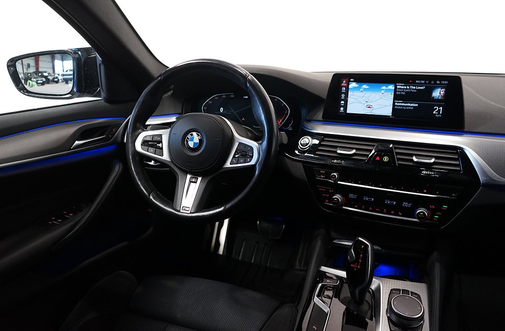 BMW 520d xDrive Sedan M Sport B-kamera Drag 190hk 4.99% Ränta