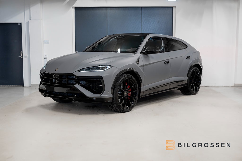 Lamborghini Urus SE Style-P Dark Big-Carbon Grigio China 23” NY