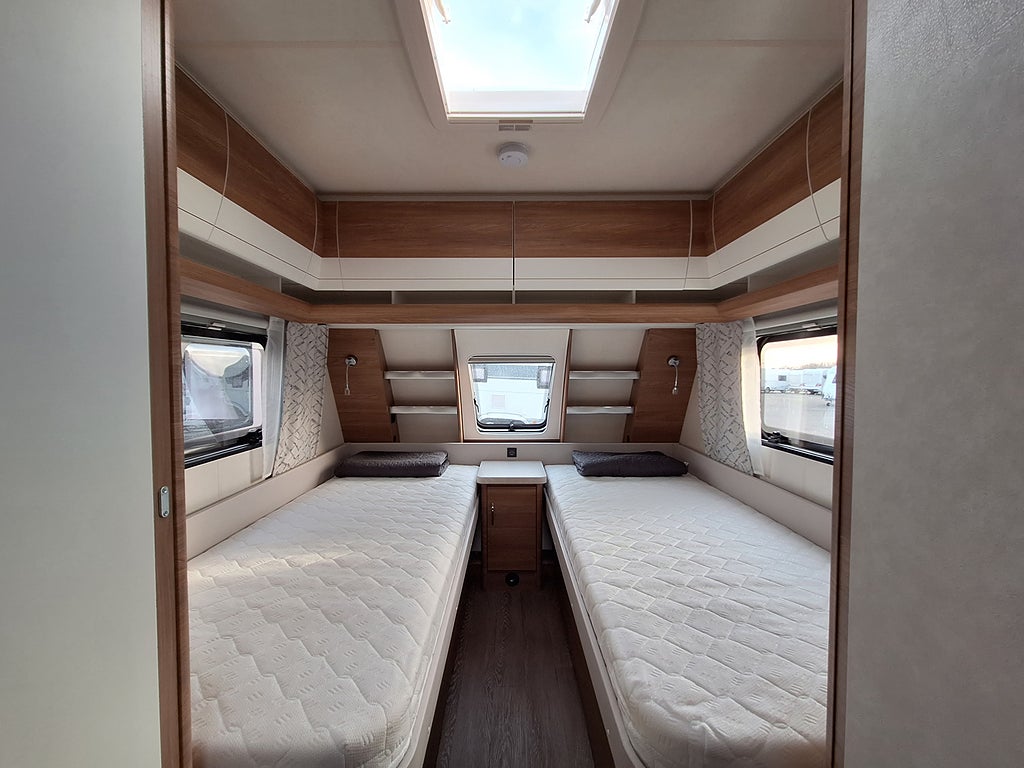 Hobby De luxe 540 UL Långbädd, 1 Ägare, Nytt Tält