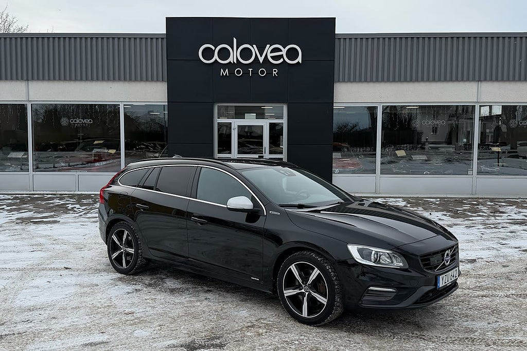 Volvo V60 D5 Twin Engine AWD Plugin - R-Design, VOC, Drag