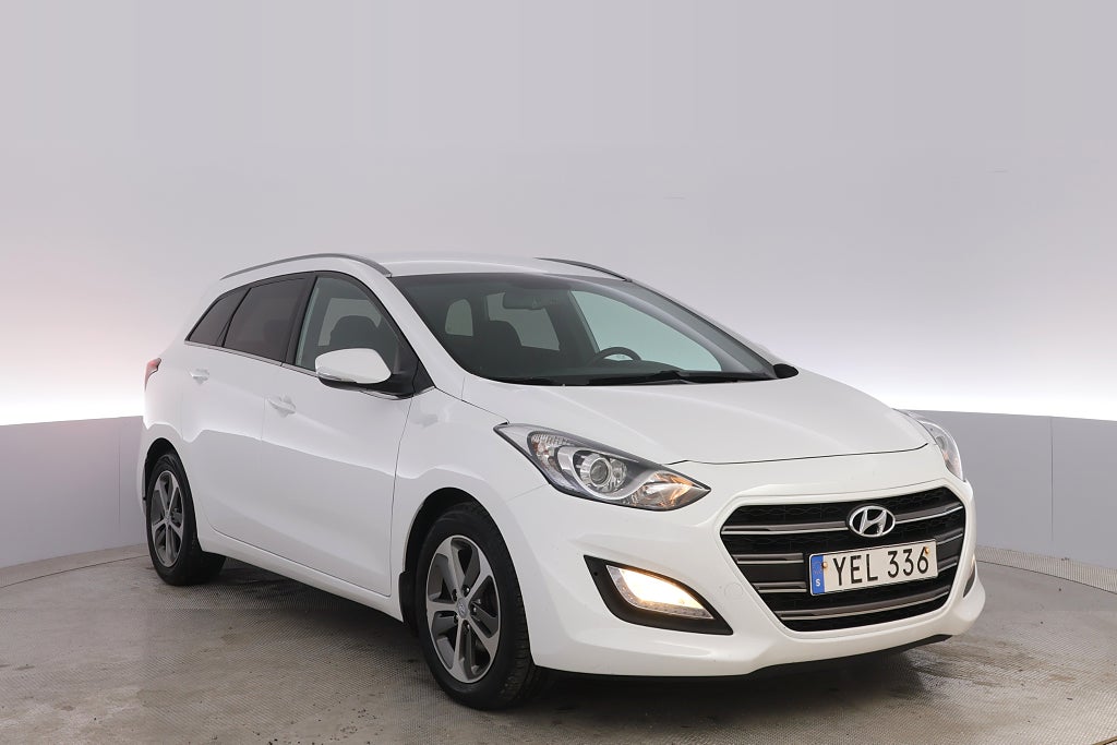 Hyundai i30 Kombi 1.6 CRDi Premium / V-hjul 