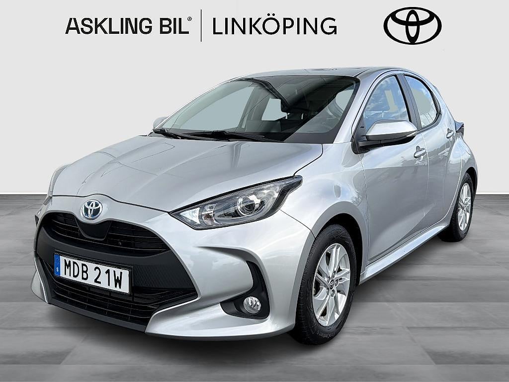 Toyota Yaris Hybrid CVT Active Komfortpaket, Kamera, Rattvärme, MOMS