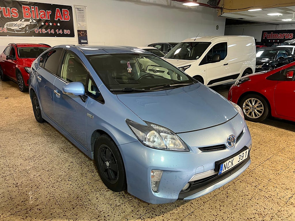 Toyota Prius Plug-in Hybrid 1.8 VVT-i + 3JM Plug-in CVT Euro 5