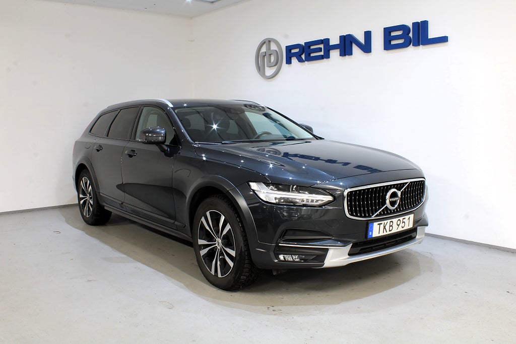 Volvo V90 Cross Country D4 AWD Momentum Advance Plus Läder 20" 190hk