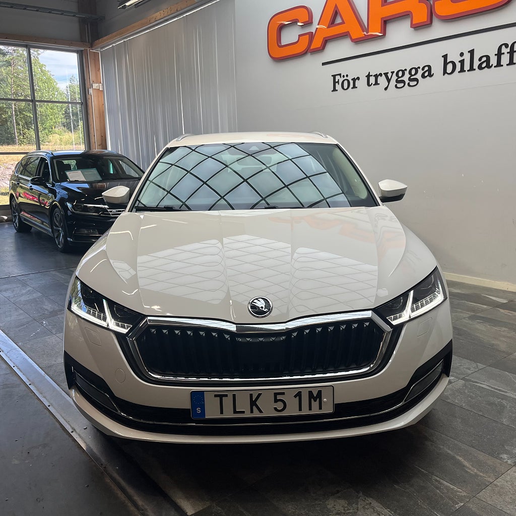 Skoda Octavia Kombi 2.0 TDI 4x4 Style Cockpit Carplay Backkamera Drag