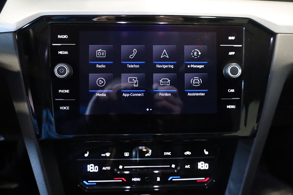 Volkswagen Passat Sportscombi GTE 1.4 TSI Aut Drag Navi Värmare 2022