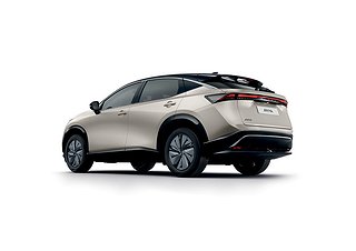 SUV Nissan Ariya 6 av 9