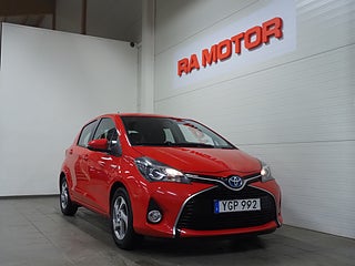 Halvkombi Toyota Yaris 1 av 21