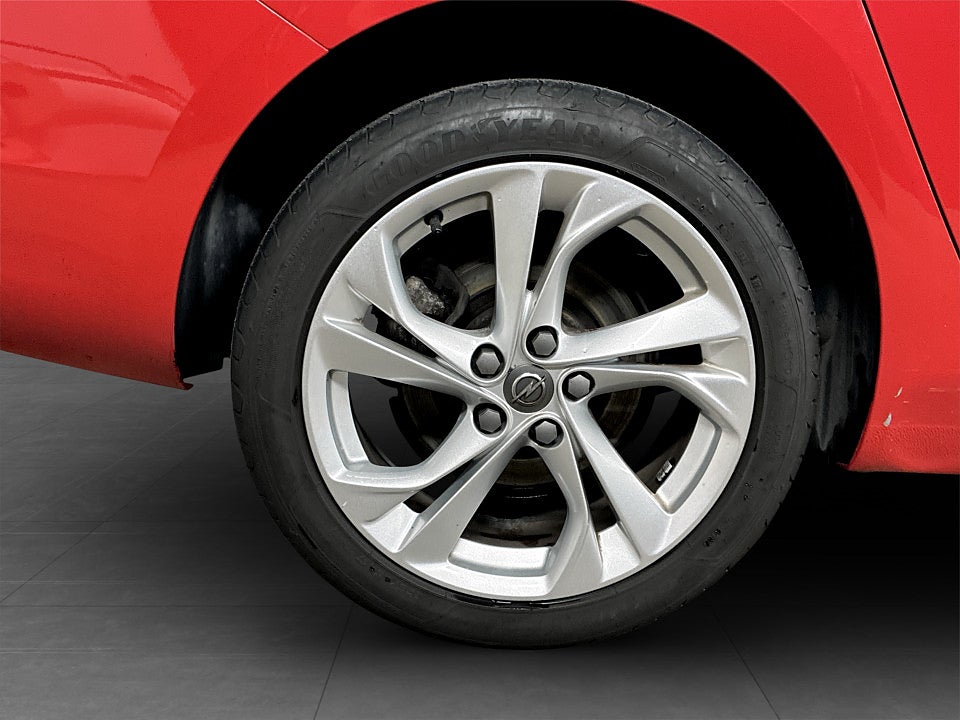 Bild på Opel Astra Dynamic Sports Tourer 1.6 DIT 200hk Aut NAVI