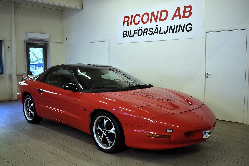Pontiac Firebird 3.4 V6 AUTOMAT TARGA SKATTEBEFRIAD LÅGMIL