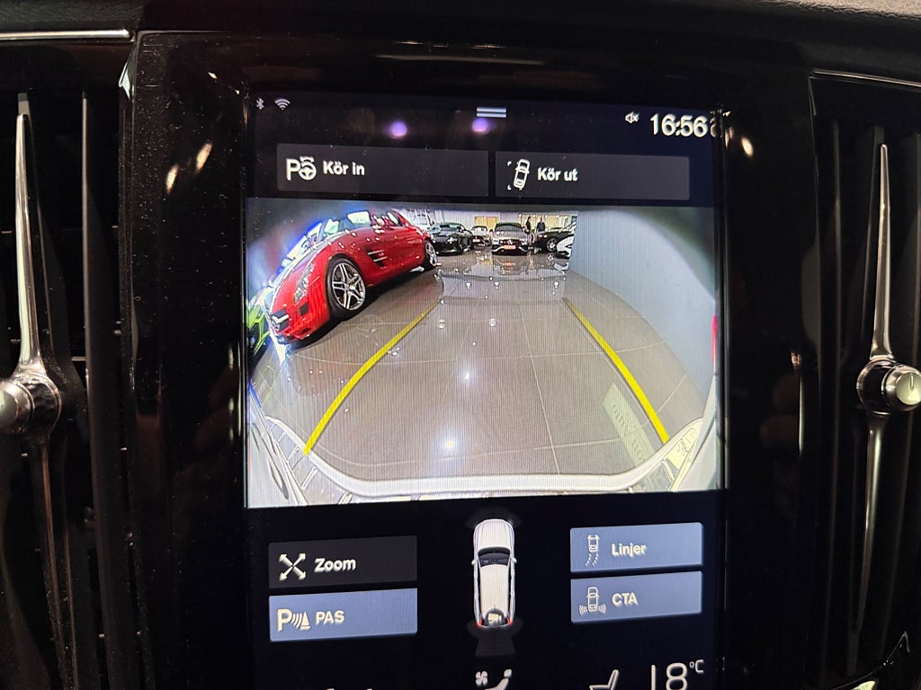 Volvo V90 D3 150hk Momentum VOC Värmare Head-Up Kelyess - bild 19