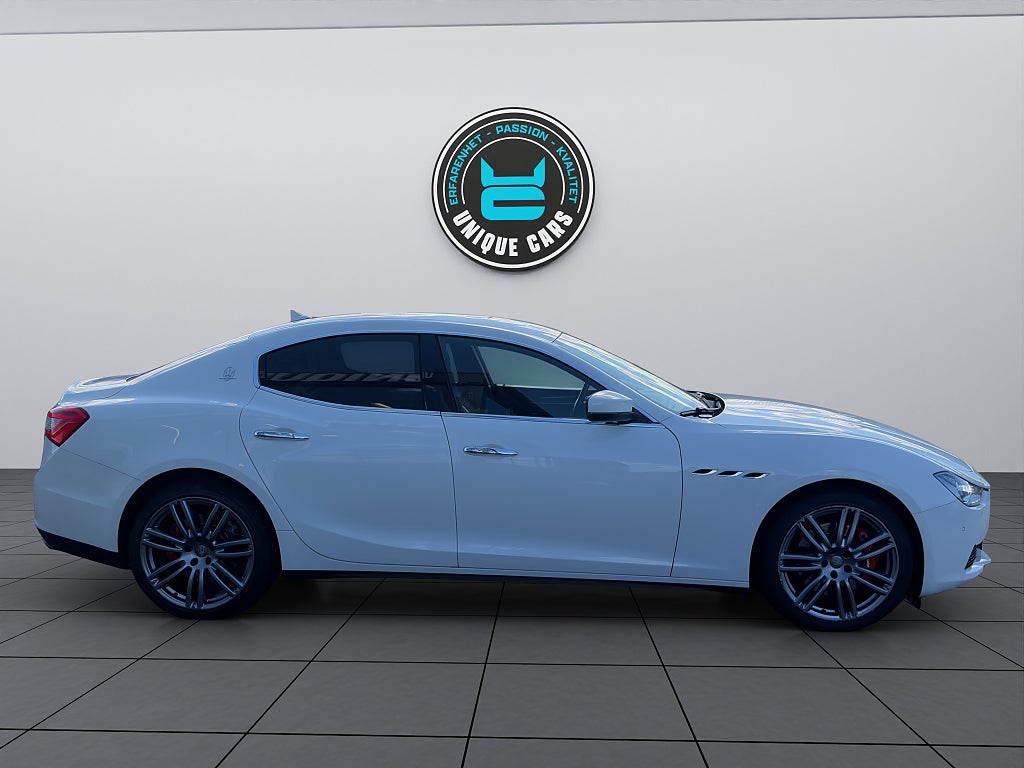 Maserati Ghibli 2016 - miniatyr 3