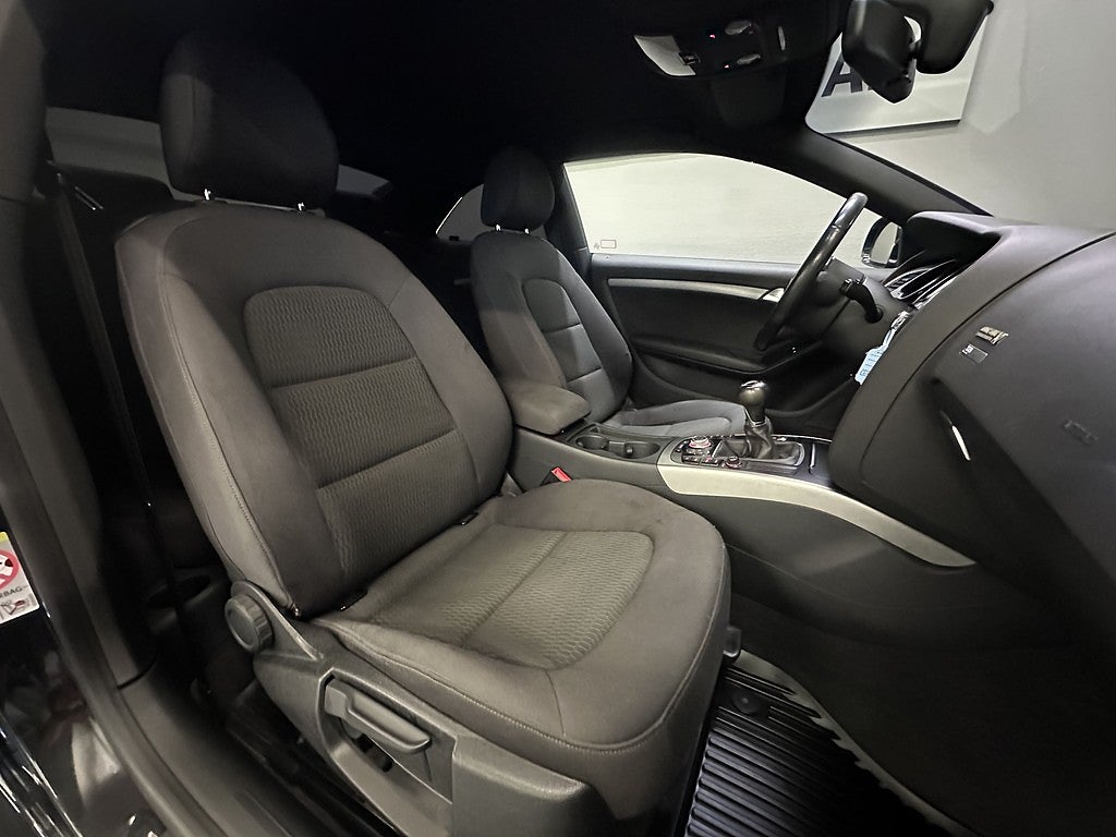 Audi A5 Coupé 2.0 TFSI | 2 Ägare | Fullservice | Drag | Navi |