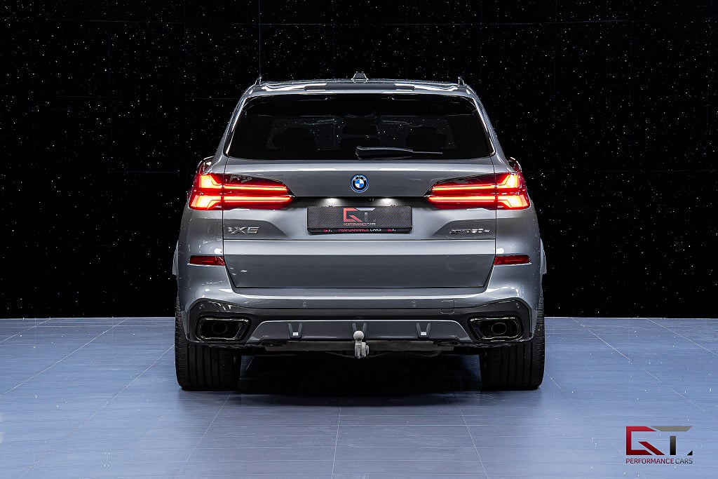 BMW X5 xDrive50e M-Sport Pro MOMS B&W Pano DAP 22" Drag DAP