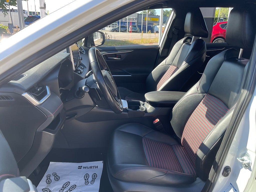 Suzuki Across Plug-in Hybrid 2.5 PHEV E-CVT Inclusive 306 hk