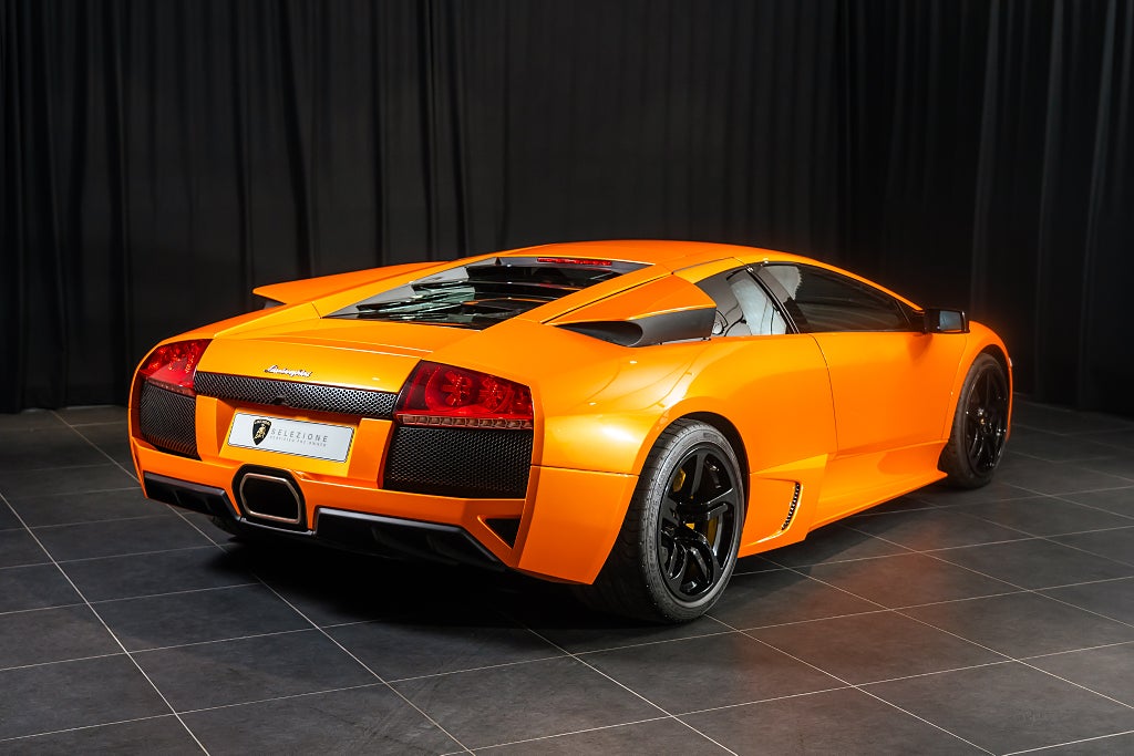 Gallery image 3 of 17