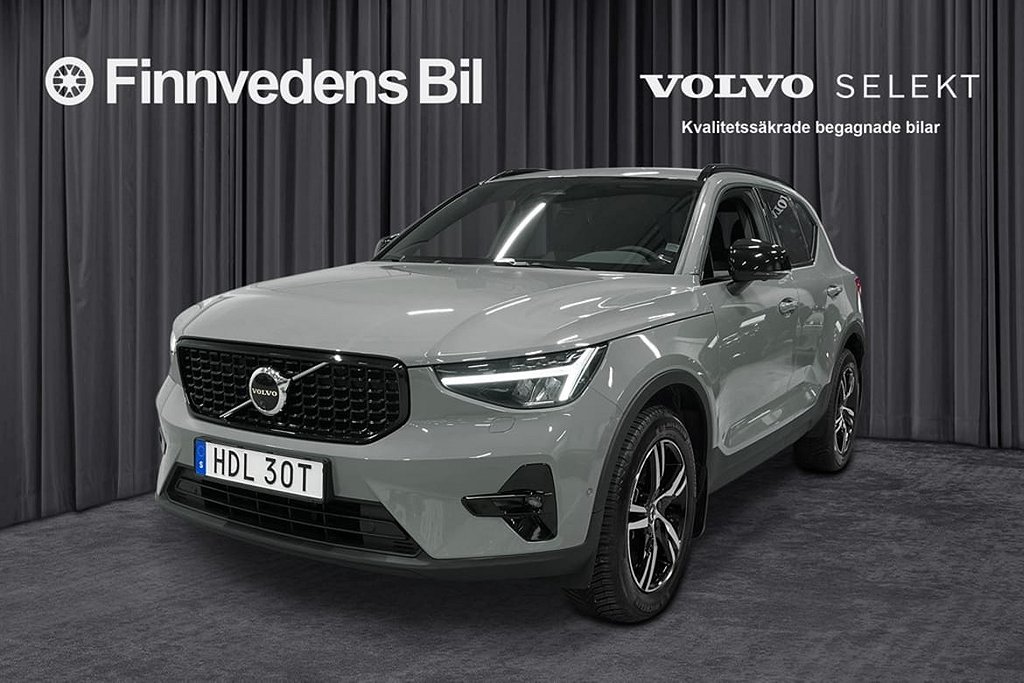 Volvo XC40 B3 FWD Bensin Plus Dark *0% RÄNTA/SELEKT/Drag/360 kamera*