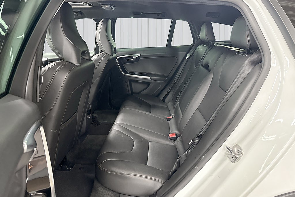 Volvo V60 Cross Country 2017