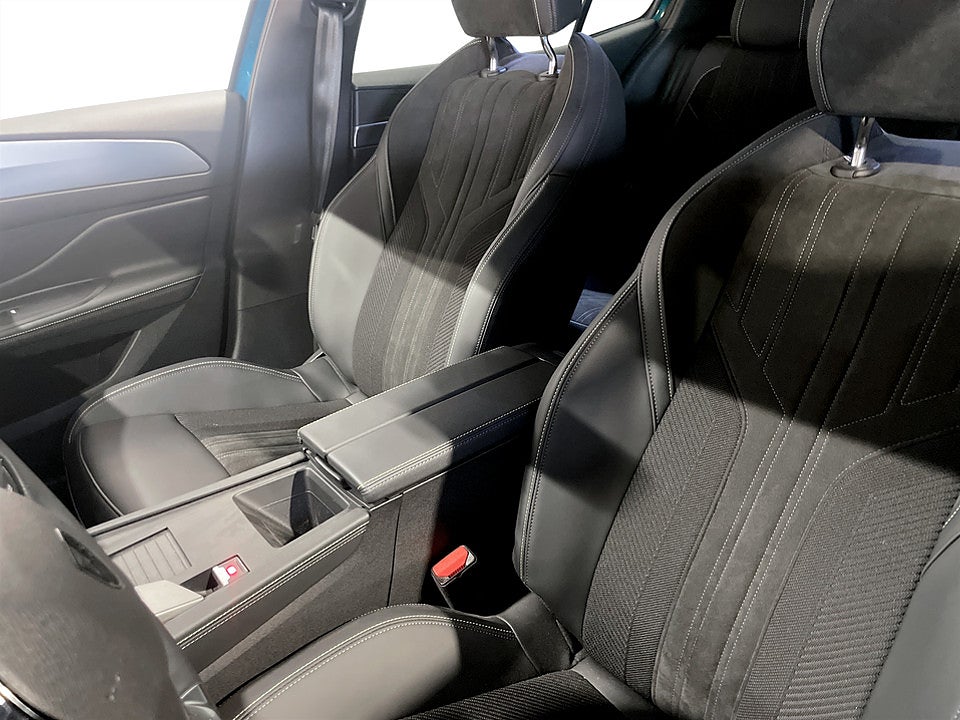 Bild på Peugeot 408 GT Hybrid 145hk Aut B-KAMERA ELSTOL NAV