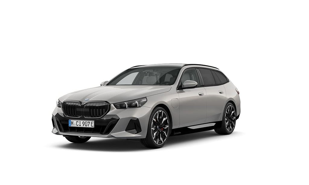 BMW 550e - Supercharged / Pano / B&W / DAP Fria Vinterhju...