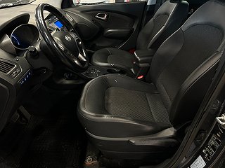 Hyundai ix35 2.0 CRDi 4WD Business S&V-däck/M-värm/Dragkrok