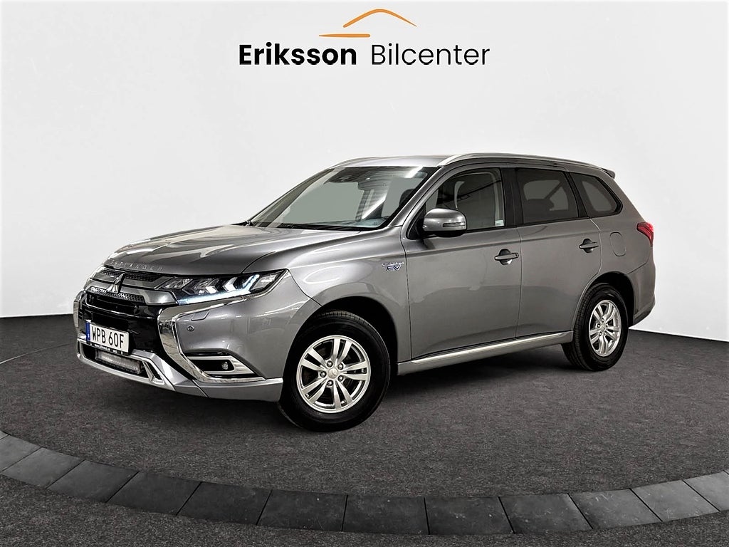 Mitsubishi Outlander PHEV CVT Comfort 224hk B-kam/Keyless/Dragkrok/Eu-6