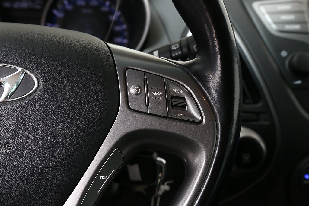 Hyundai ix35 2,0 GDI 166hk Business Automat Nybesikt Drag 2014