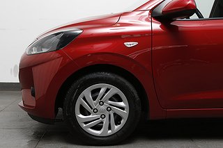 Halvkombi Hyundai i10 8 av 21