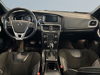 Volvo V40 D3 Geartronic R-Design VOC/S&V-Hjul/Dvärm/Navigation/BT – bild 8