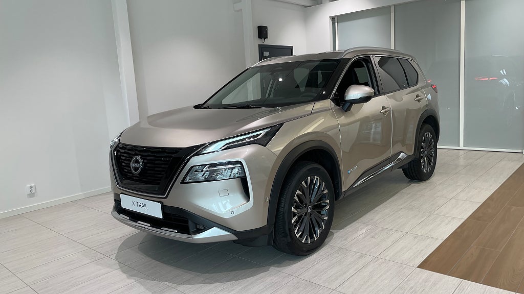 Nissan X-Trail e-4ORCE Tekna med OMGÅENDE LEVERANS!!