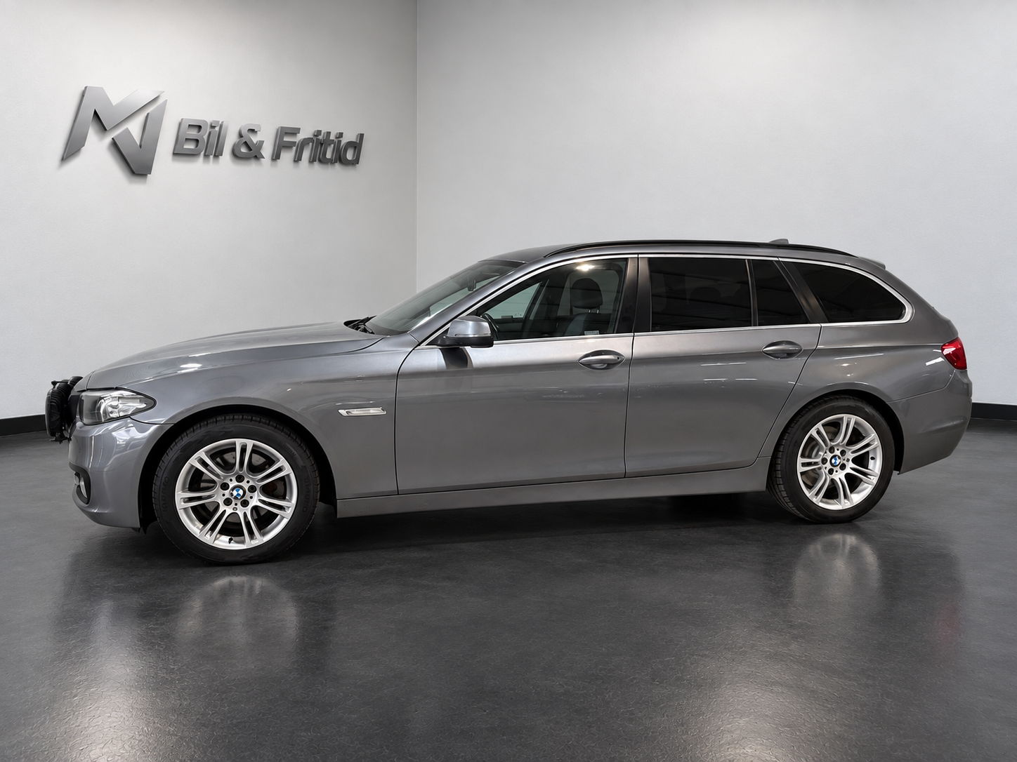 BMW 520d 2017, bild 3/10