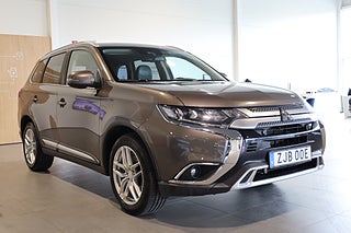 SUV Mitsubishi Outlander 4 av 28