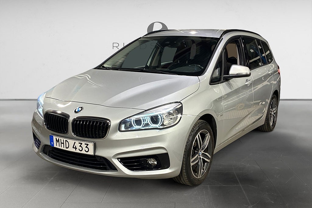 BMW 218 d Gran Tourer 150 HK AUT SPORT LINE 7-SITS DRAG PDC 17"
