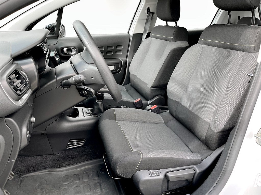 Bild på Citroën C3 Feel 1.2 PT 82hk - CARPLAY, BACKSENSORER